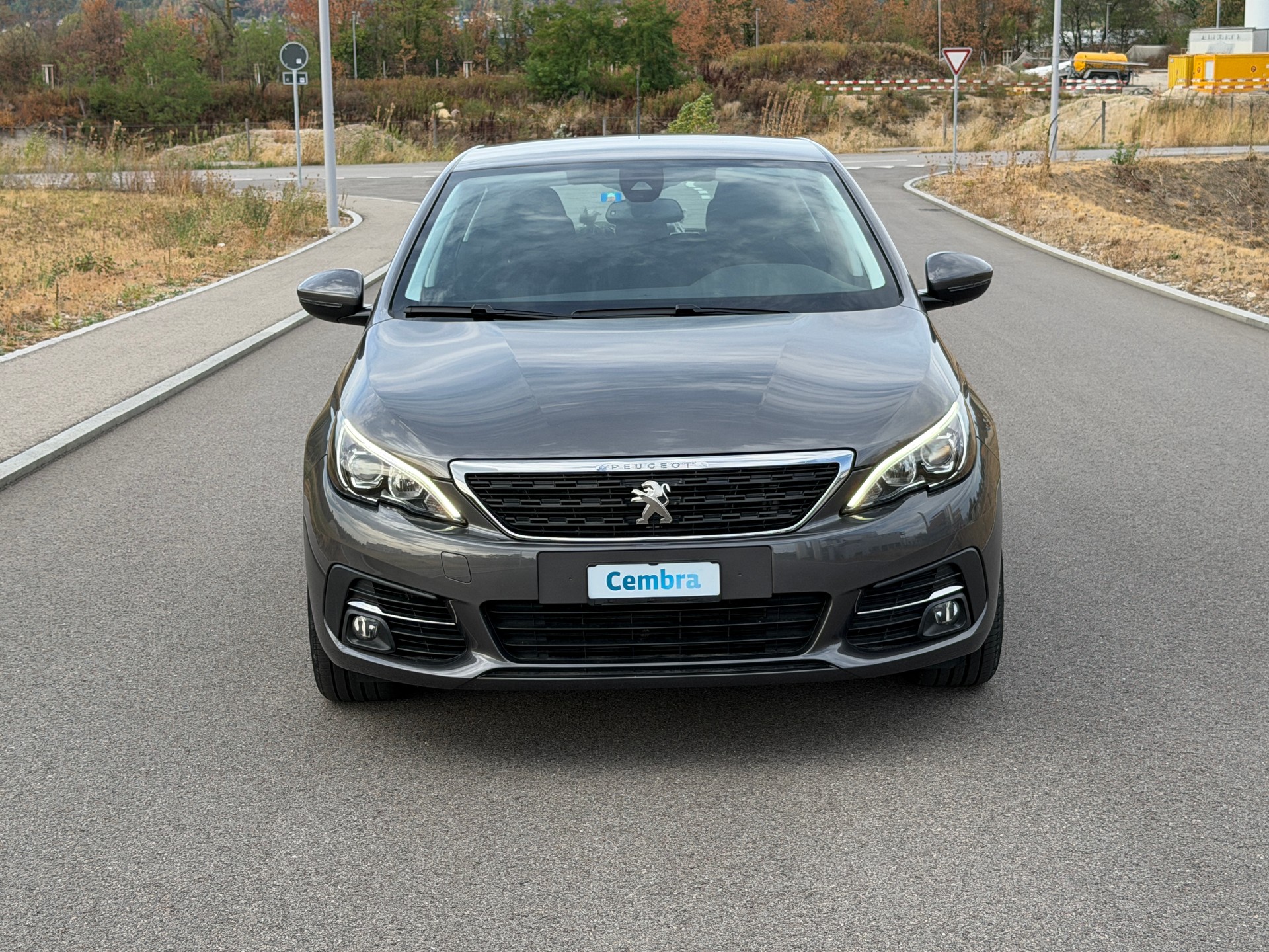 PEUGEOT 308 1.5 BlueHDI Active Pack EAT8-showroom-element-3