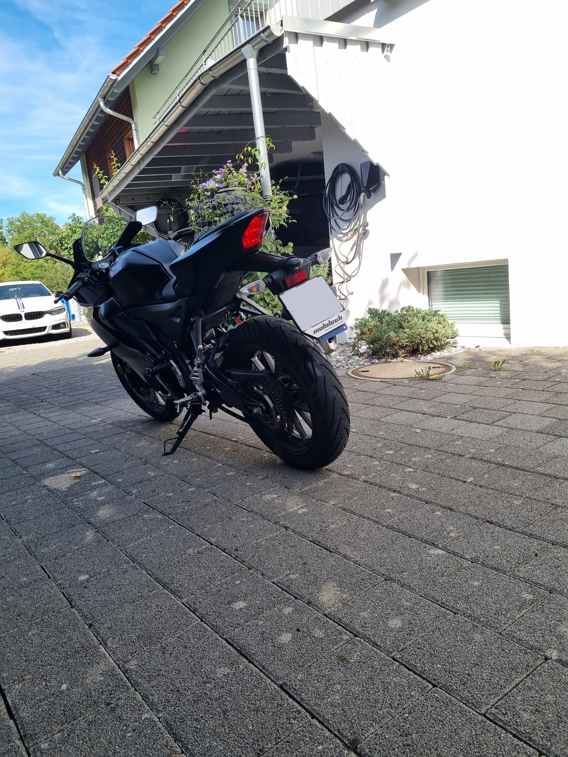 YAMAHA YZF-R 125 ABS-image-8