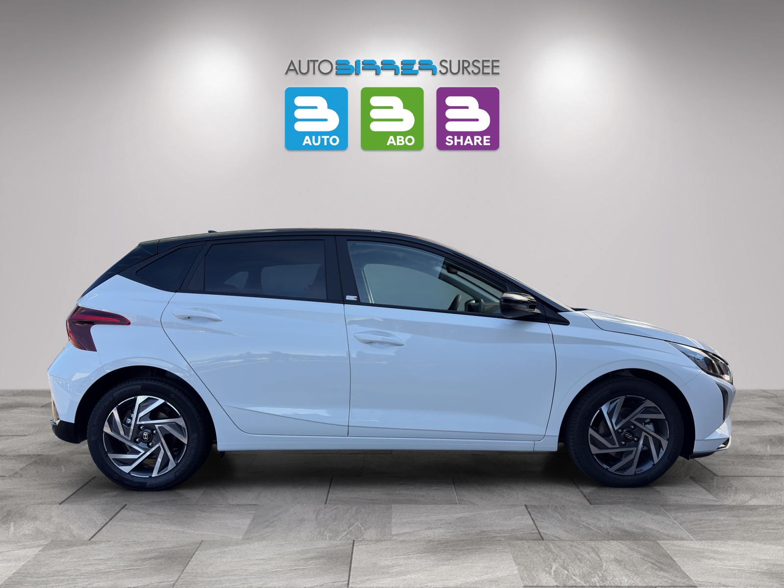 HYUNDAI i20 1.0 T-GDi Amplia Go-showroom-element-3