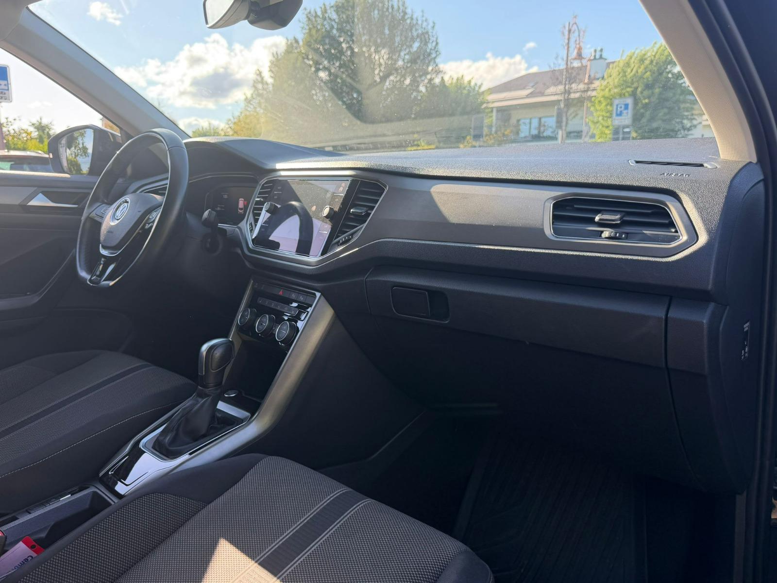 VW T-Roc 1.5 TSI EVO Advance DSG-image-11