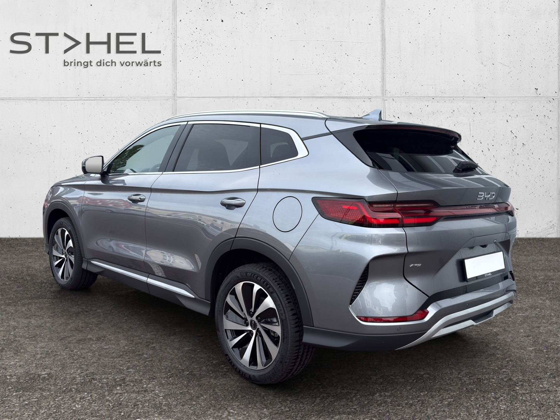 BYD Seal U DM-i Design AWD-showroom-element-3