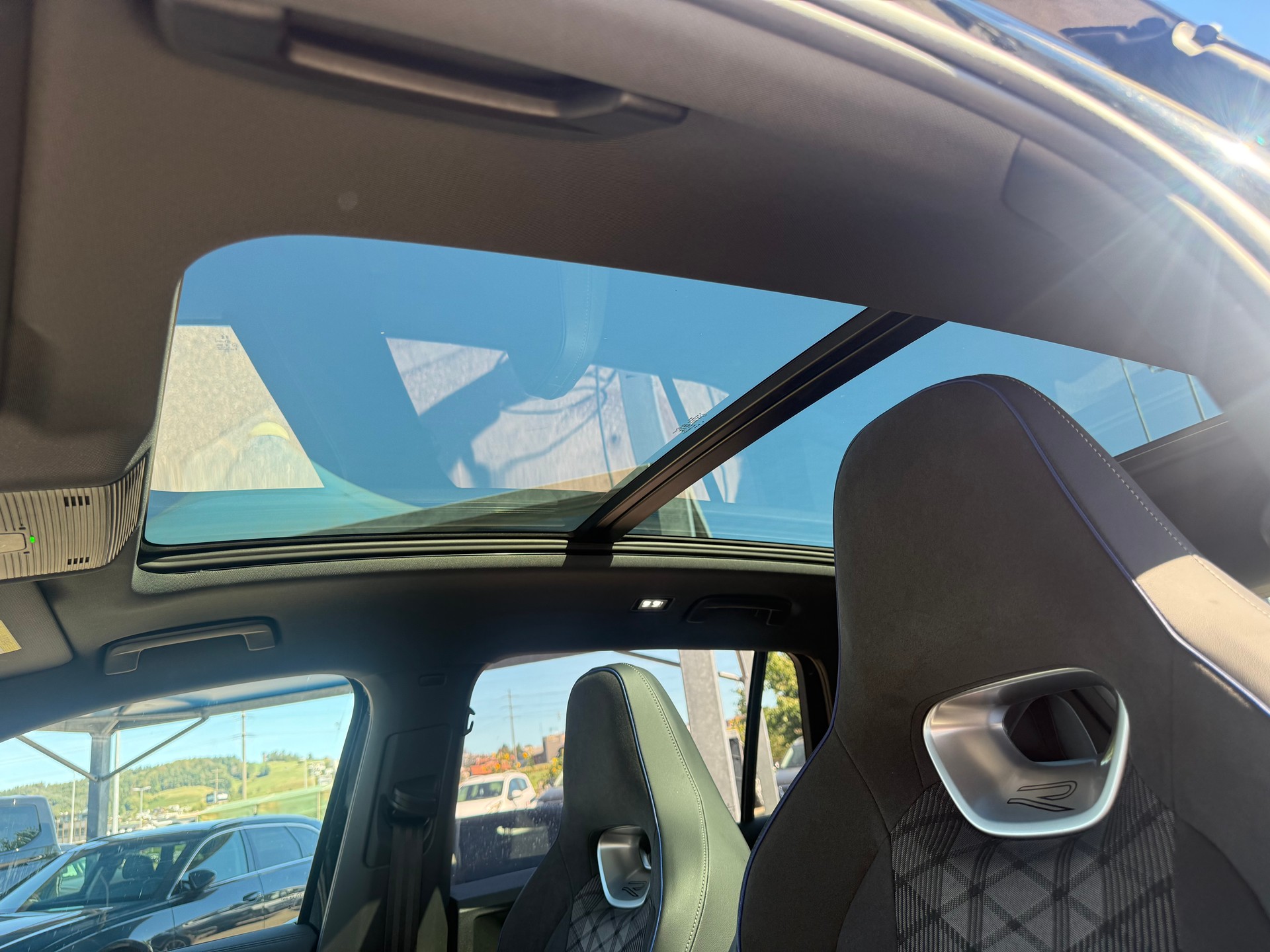 VW Tiguan 2.0 TSI R-Line DSG 4motion-image-10