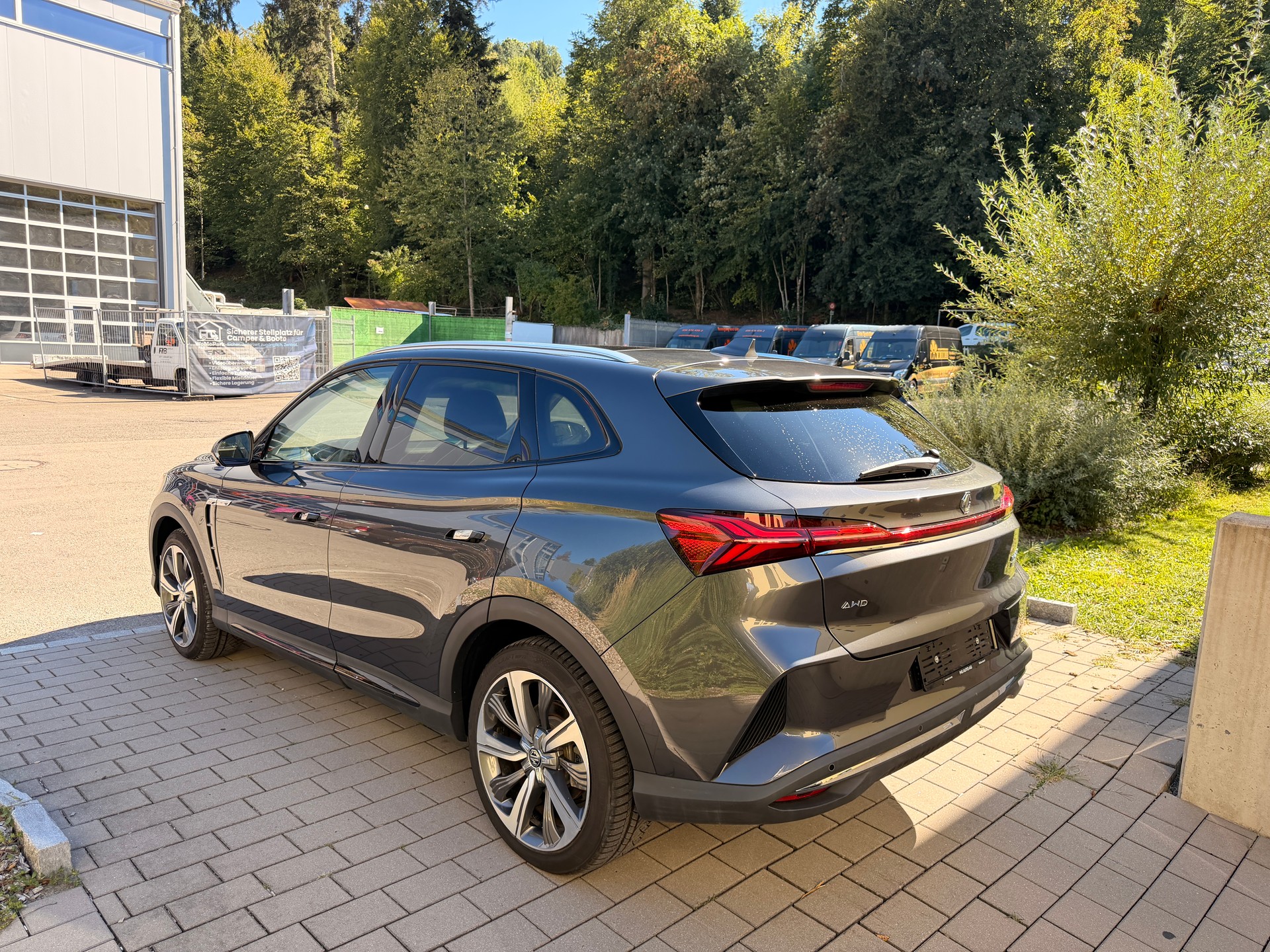 MG Marvel R EV 70kWh Performance AWD-image-4