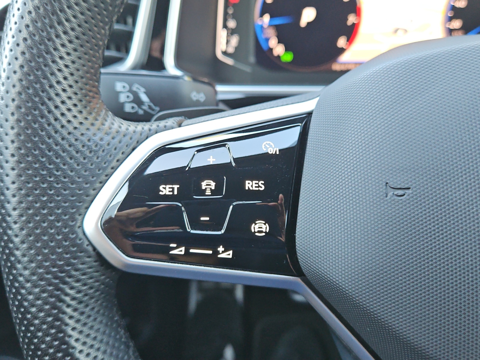 VW T-Roc 1.5 TSI EVO R-Line DSG-image-25