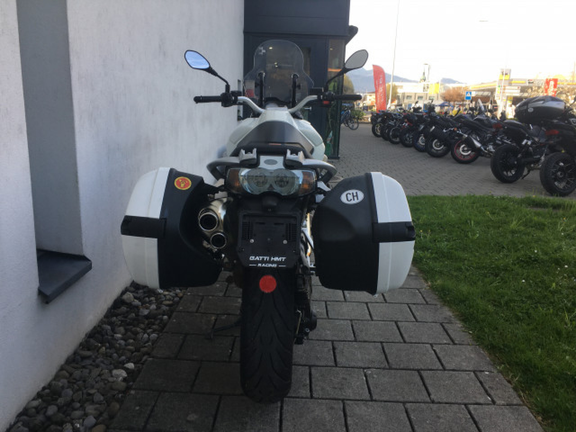 MOTO GUZZI Stelvio 1200-image-3