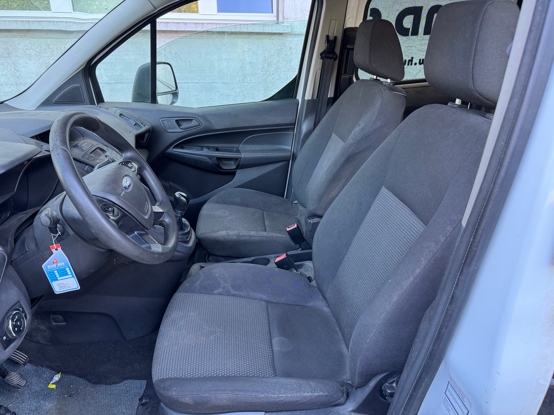 FORD Tourneo Connect 1.6 TDCi Trend-image-7