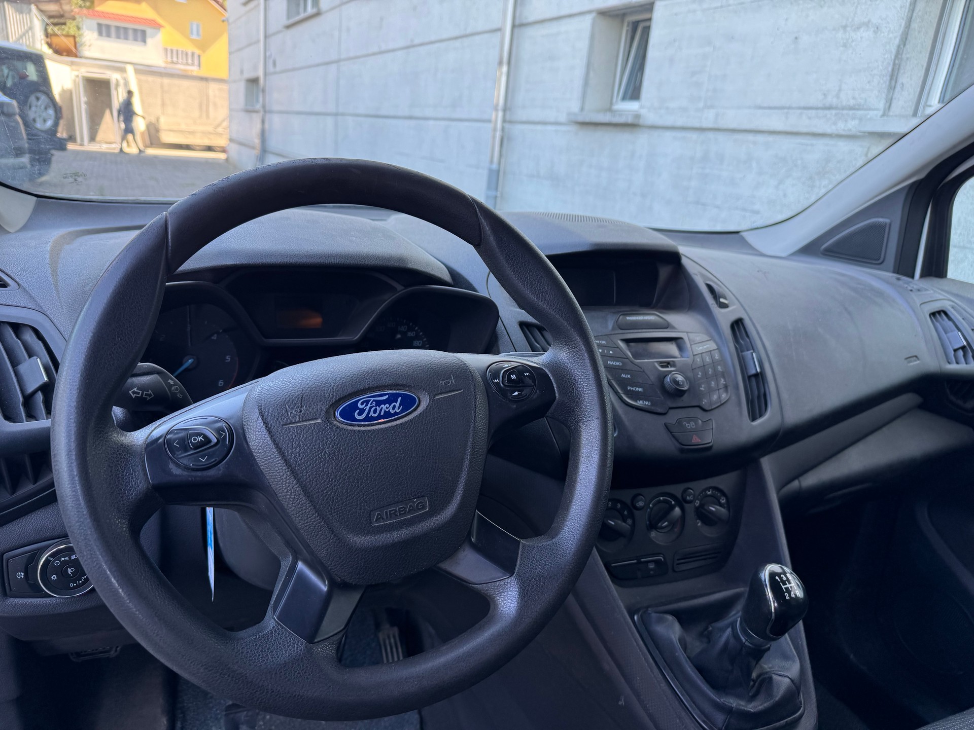 FORD Tourneo Connect 1.6 TDCi Trend-image-6