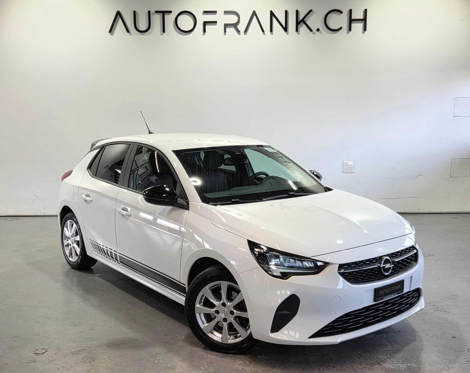OPEL Corsa 1.2 T Edition-showroom-element-3