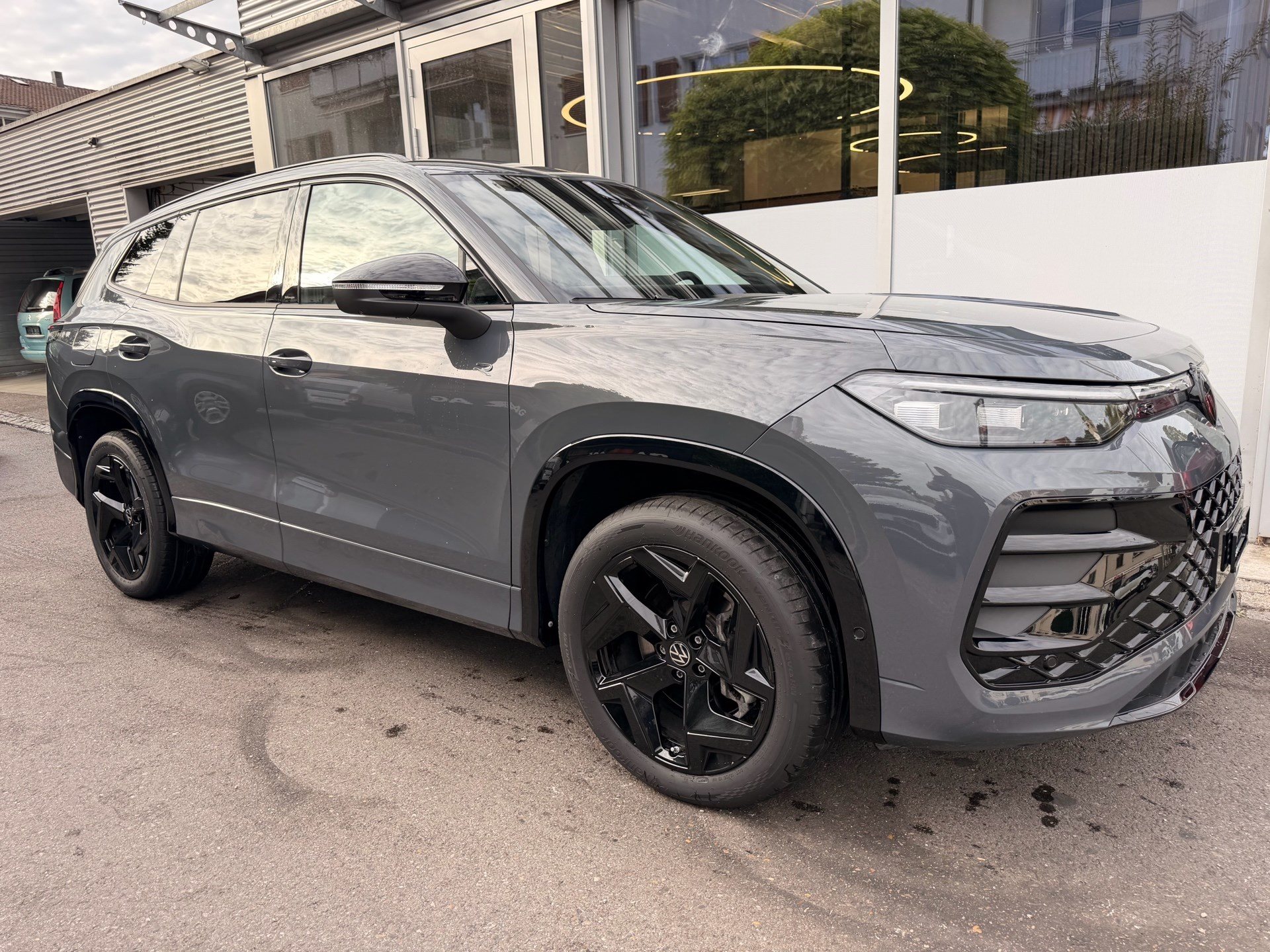 VW Tayron 2.0 TDI 193 PS 4Motion R-Line *** ANHÄNGERKUPPLUNG & HEAD UP DISPLAY ***-showroom-element-2