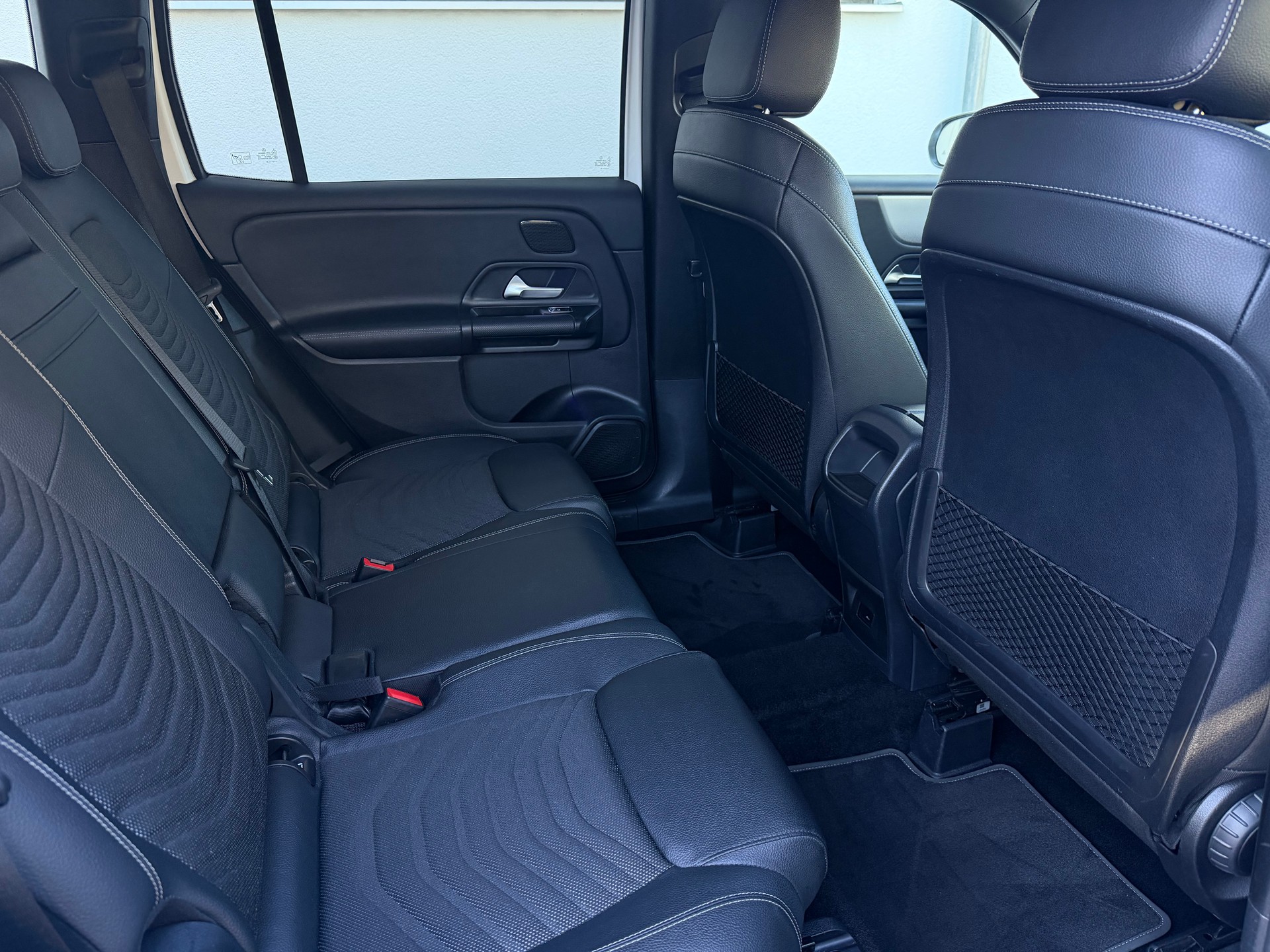 MERCEDES-BENZ GLB 220 d 4Matic Style 8G-Tronic-image-17