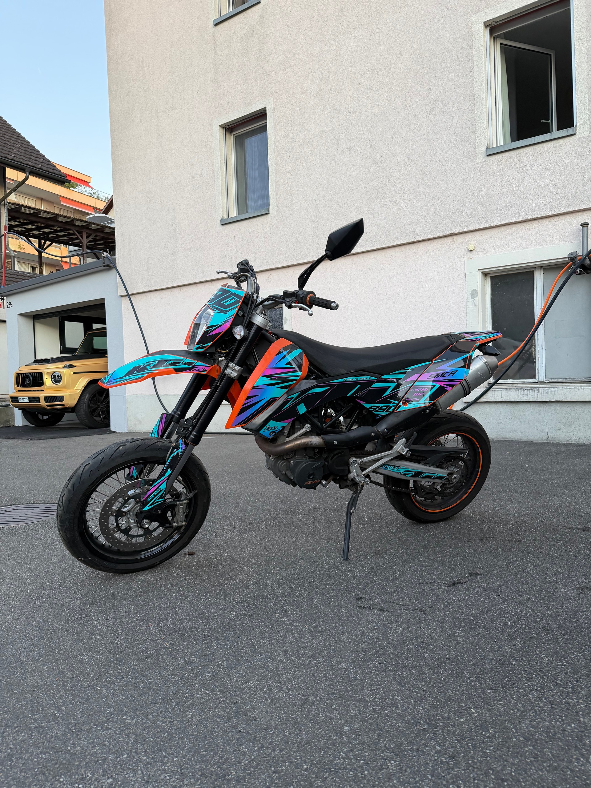 KTM 690 SMC (25kW)-image-0