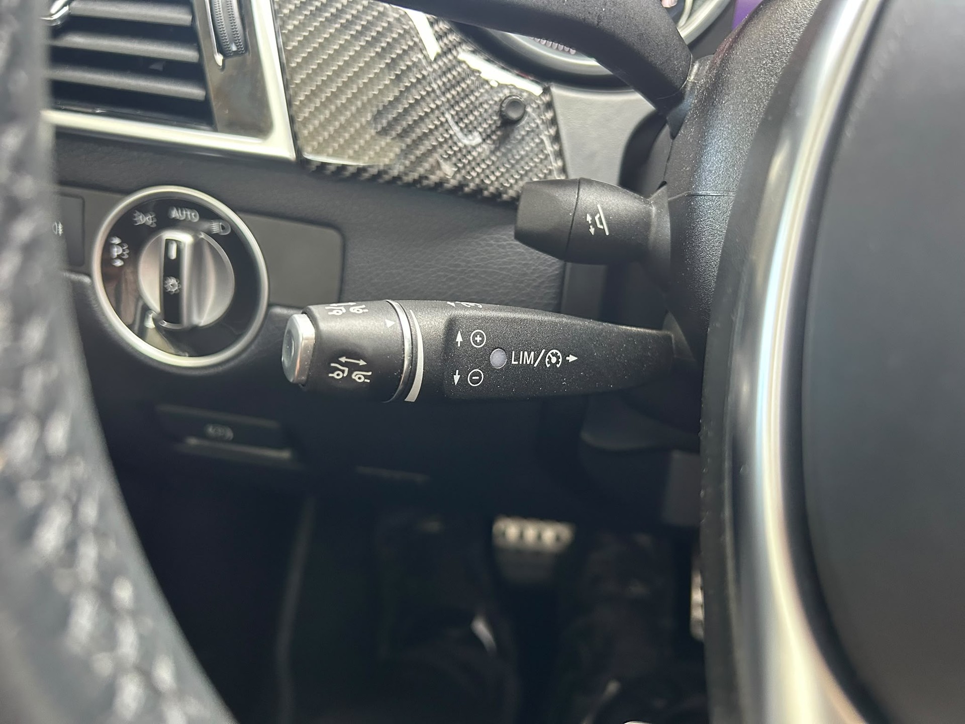 MERCEDES-BENZ GLS 500 4Matic 9G-Tronic-image-12