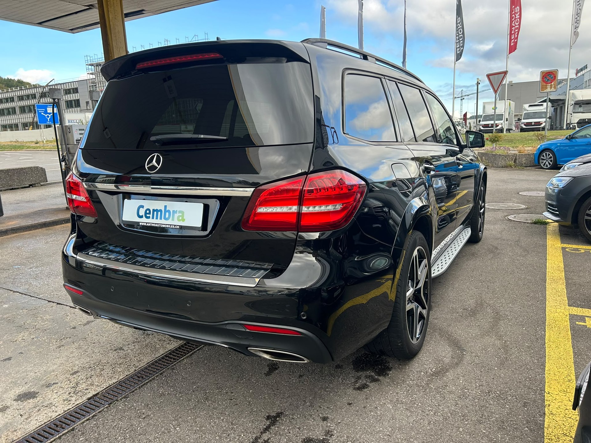 MERCEDES-BENZ GLS 500 4Matic 9G-Tronic-image-4