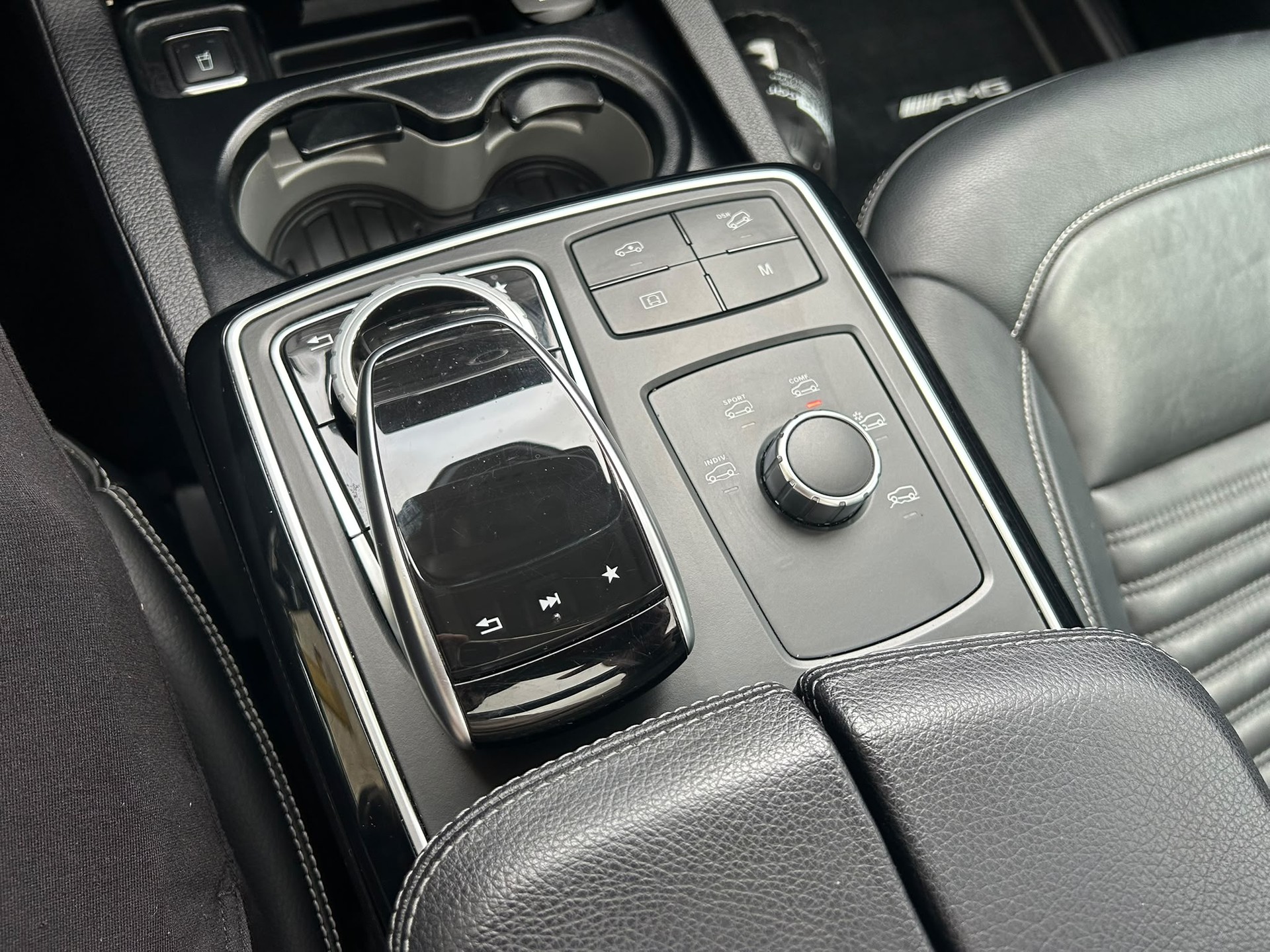 MERCEDES-BENZ GLS 500 4Matic 9G-Tronic-image-13