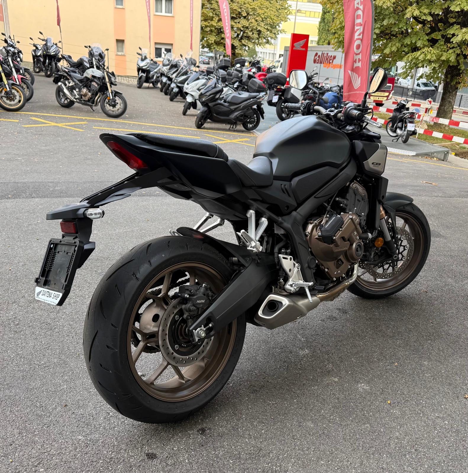 HONDA CB 650 R E-Clutch-image-5
