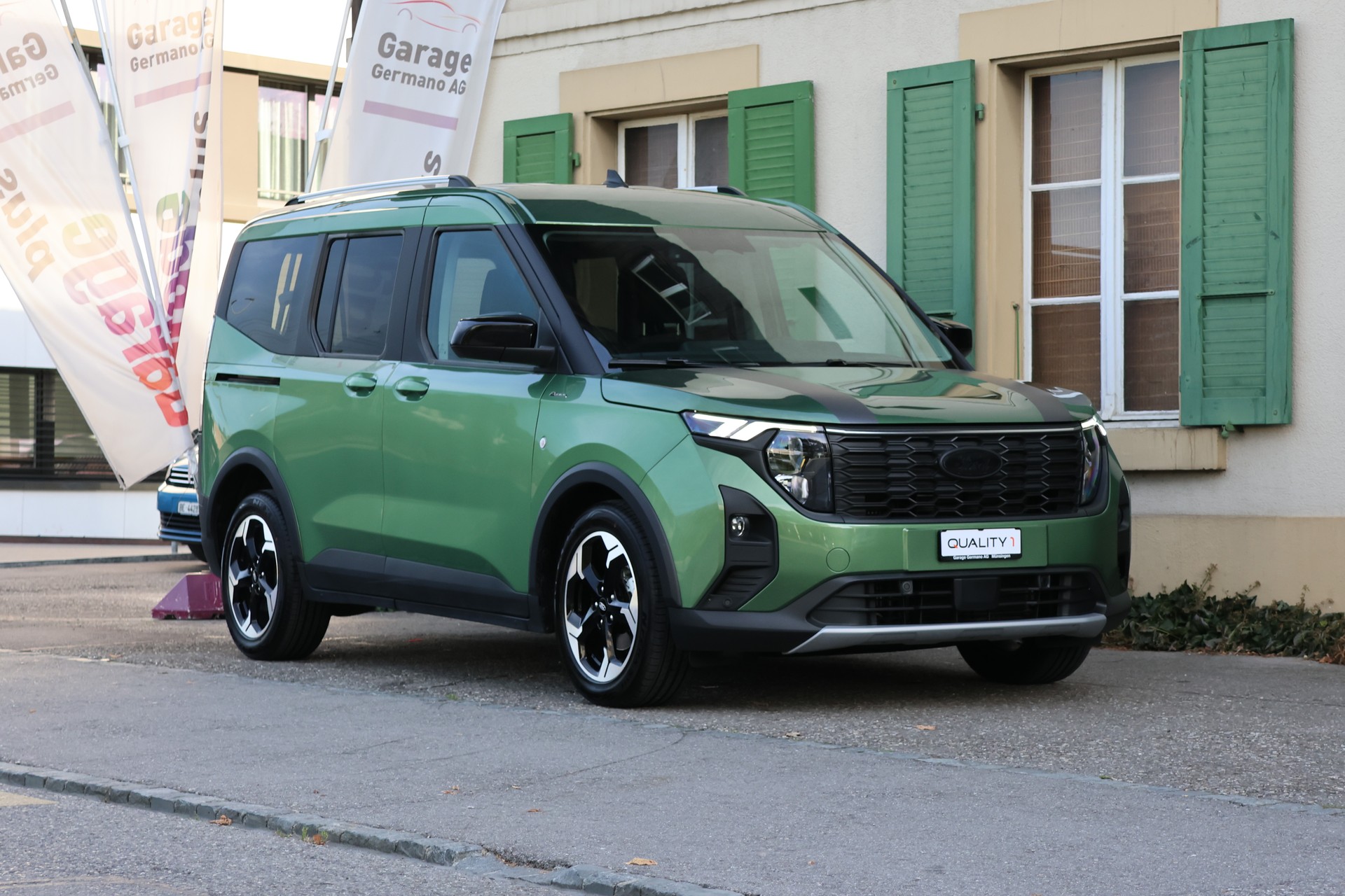 FORD Tourneo Courier 1.0 EcoBoost Active Automat (CH)-showroom-element-3