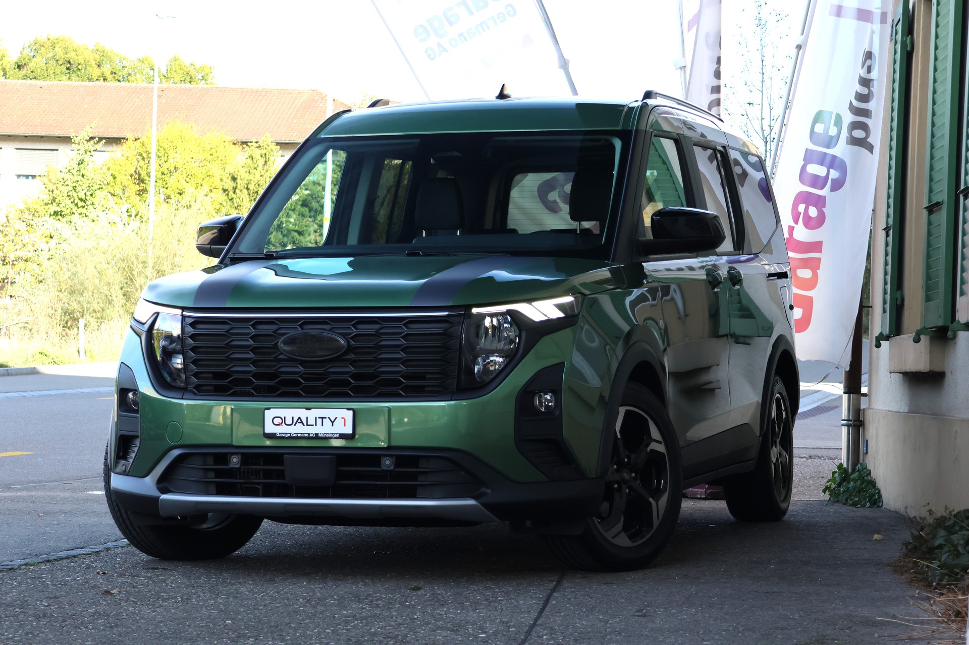FORD Tourneo Courier 1.0 EcoBoost Active Automat (CH)
