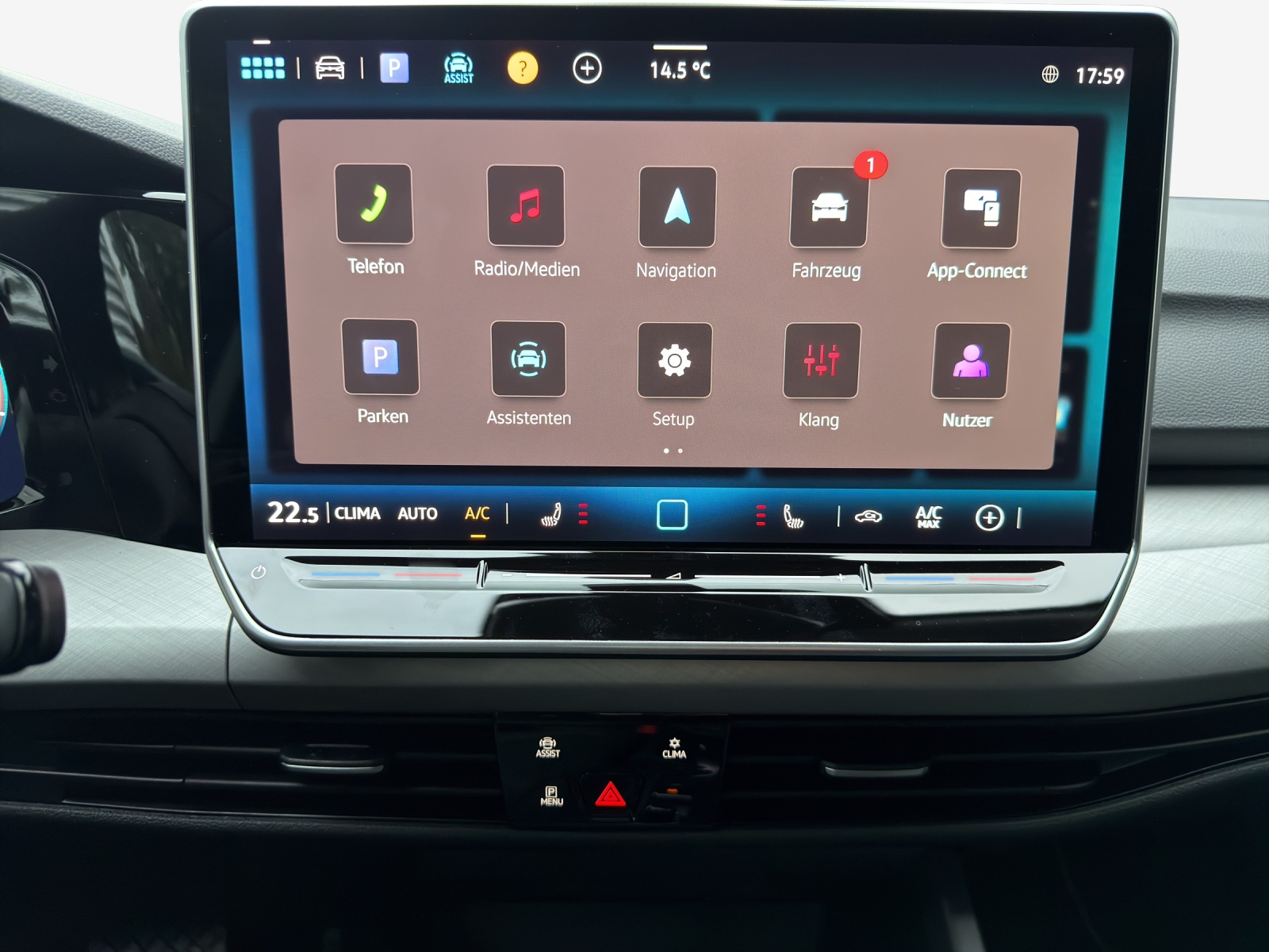 VW Golf 1.5 e TSI mHEV Trend DSG-image-10