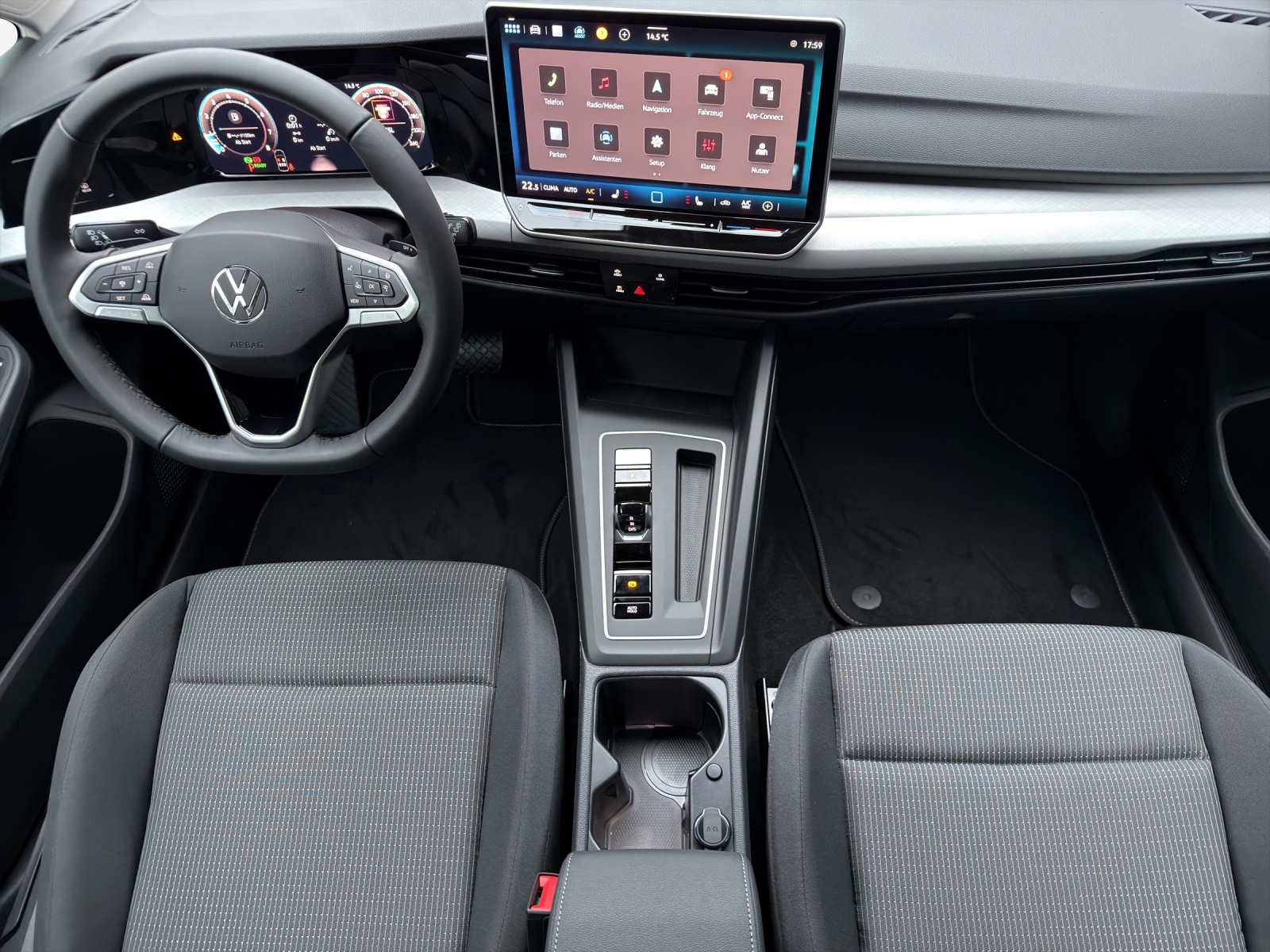 VW Golf 1.5 e TSI mHEV Trend DSG-image-8