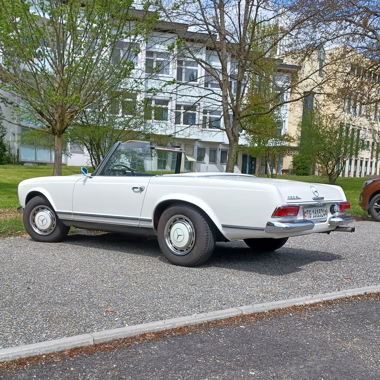 MERCEDES-BENZ SL 250 SL (W113)-image-1