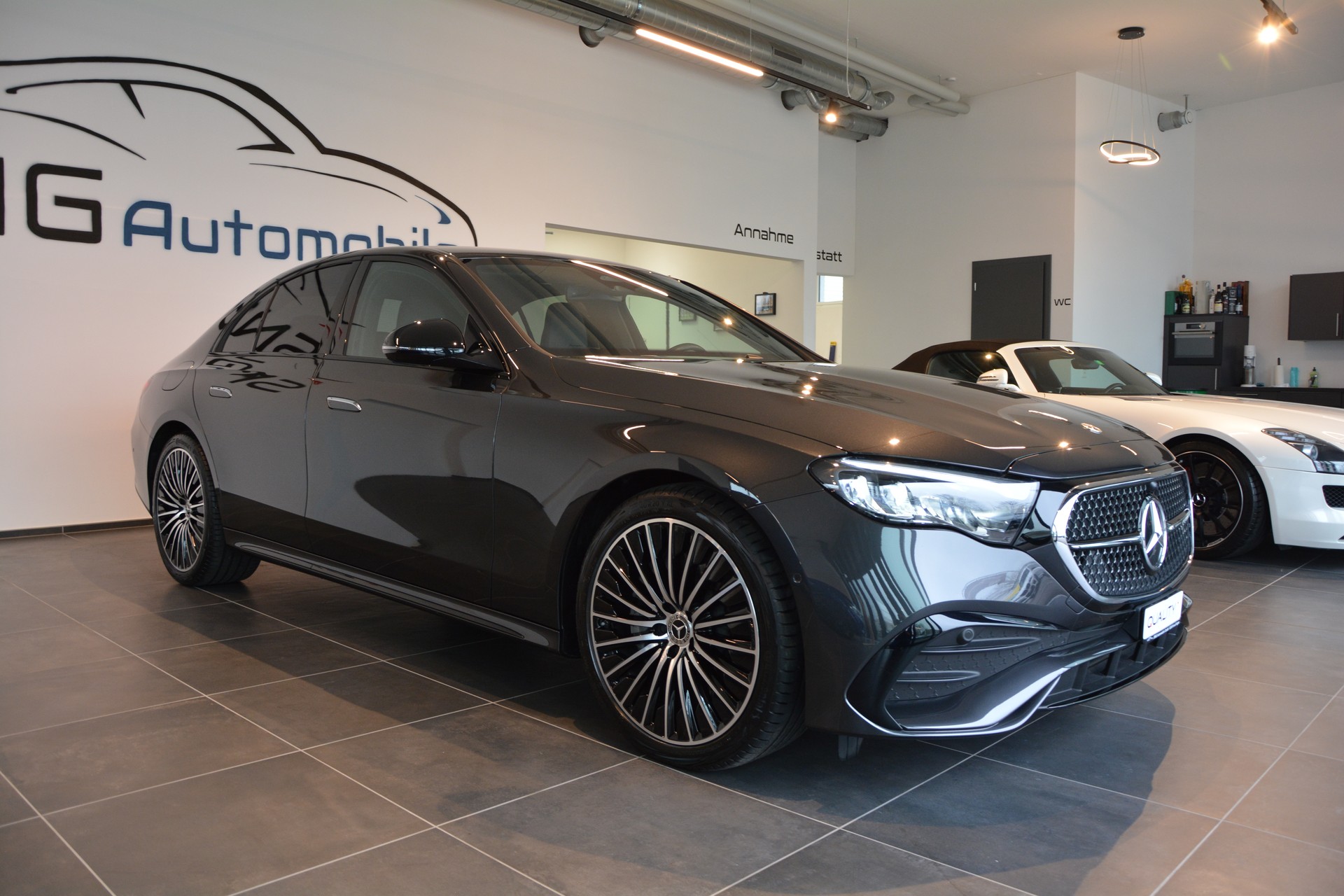 MERCEDES-BENZ E 200 9G-Tronic-image-7
