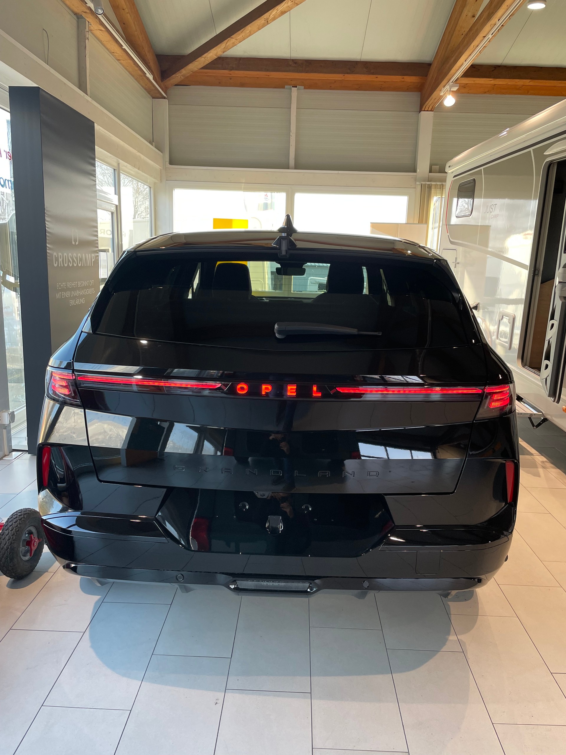 OPEL Grandland Elektro 73kWh GS-image-4
