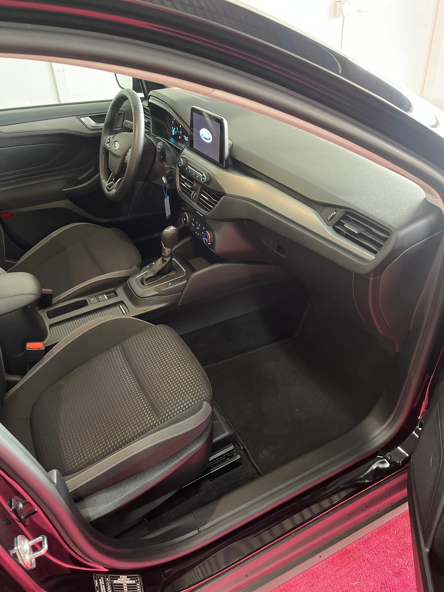 FORD Focus 1.0 MHEV Cool Connect Automat-image-12