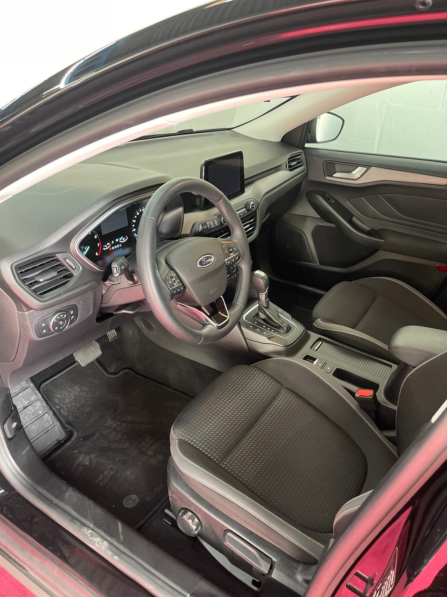 FORD Focus 1.0 MHEV Cool Connect Automat-image-8