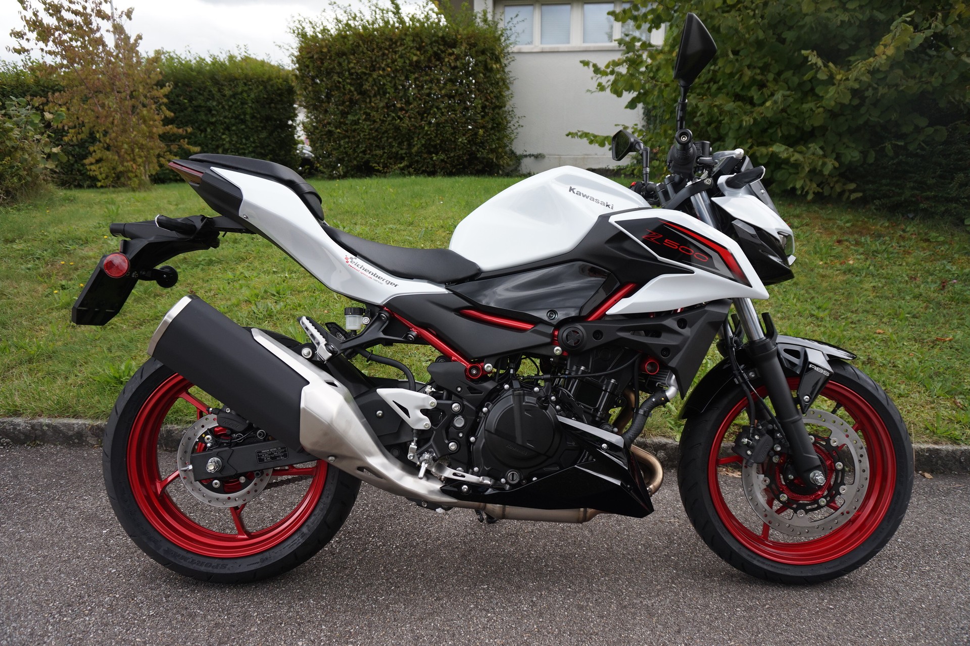 KAWASAKI Z500 SE ABS MY26-image-2