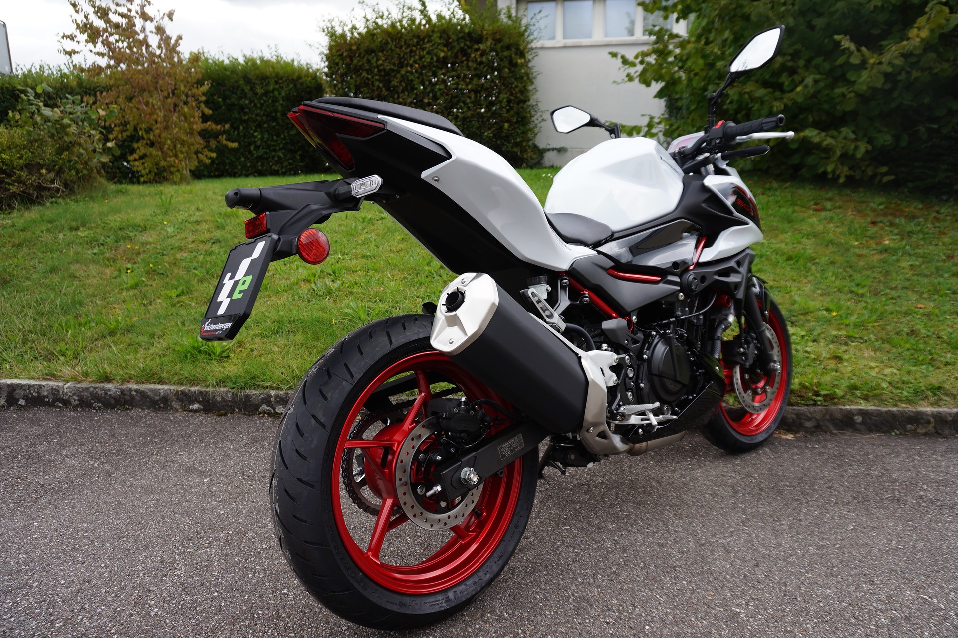 KAWASAKI Z500 SE ABS MY26-image-3