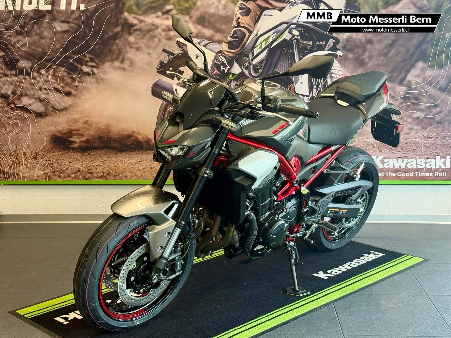 KAWASAKI Z 900-image-4