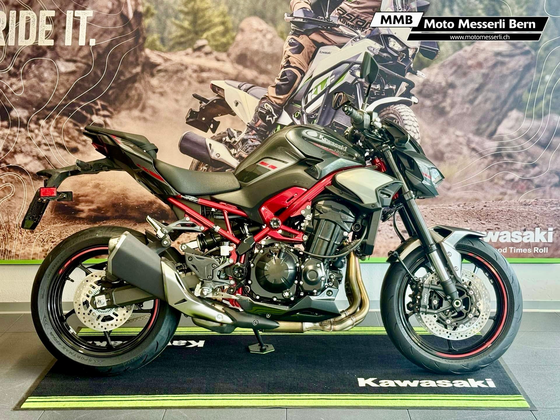 KAWASAKI Z 900-image-1