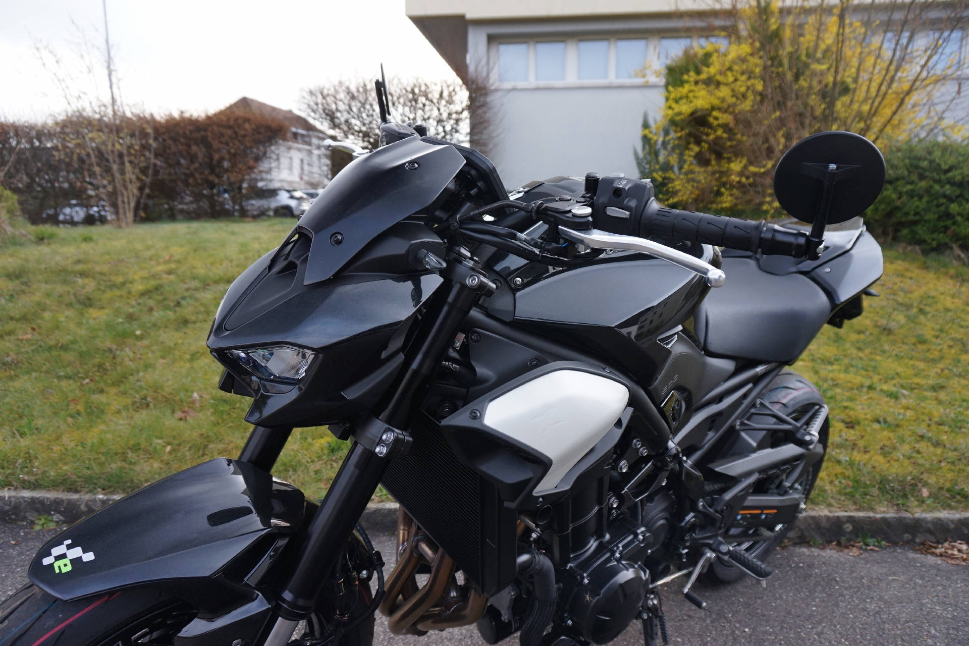 KAWASAKI Z 900 ABS mit Akrapovic Karbon Auspuff-image-5