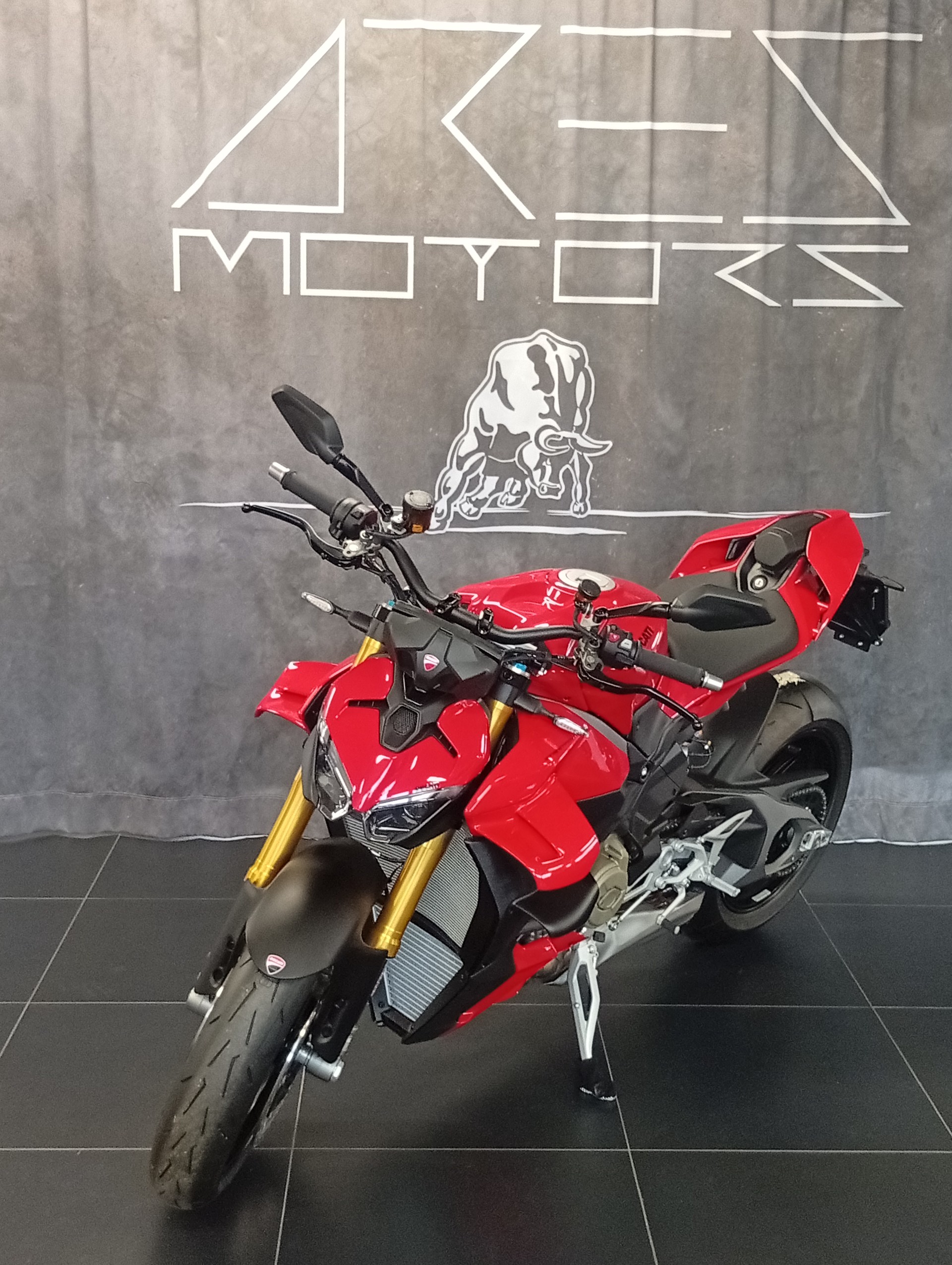 DUCATI STREETFIGHTER V4 S-image-3