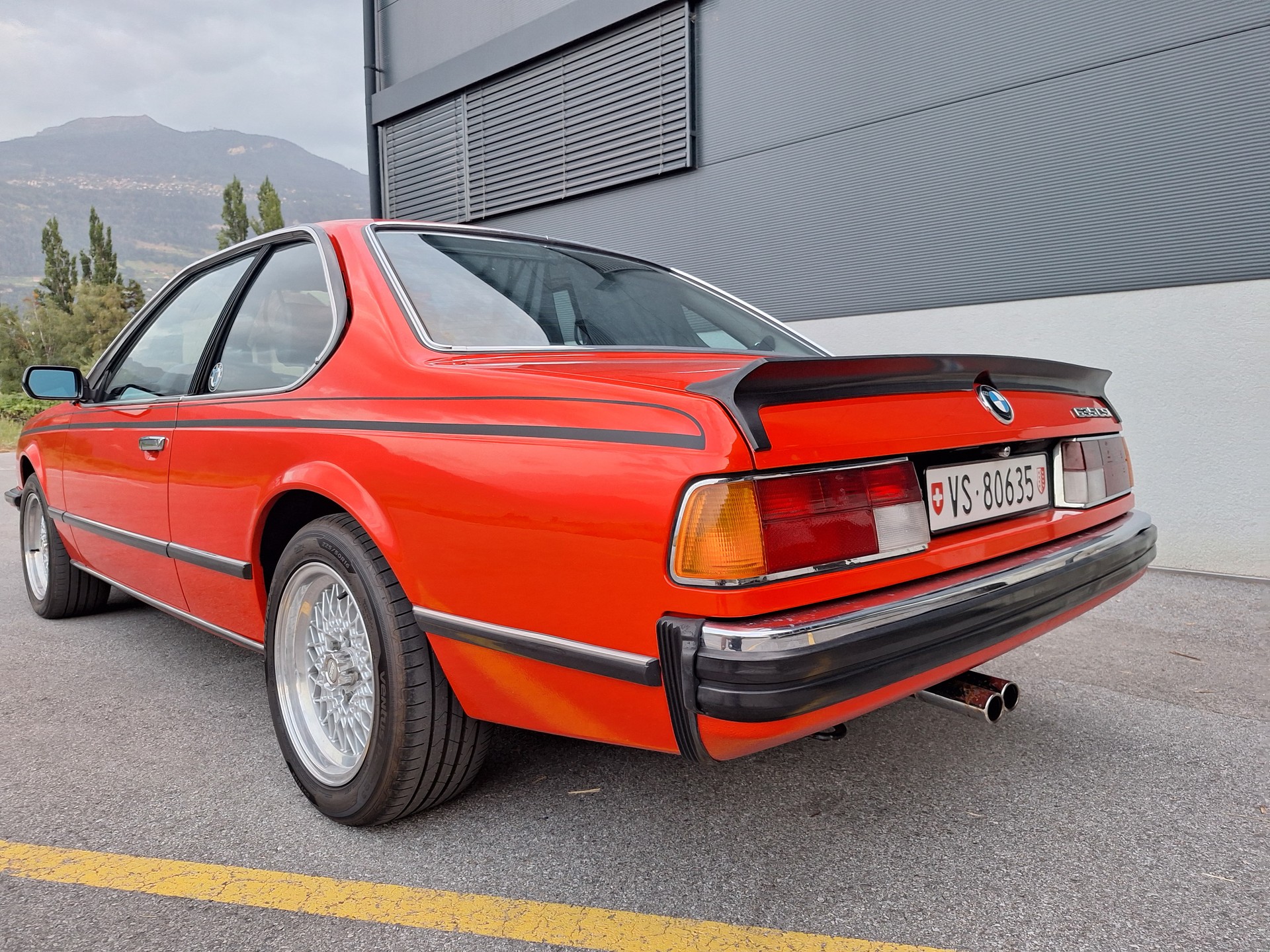BMW 635csi-image-3