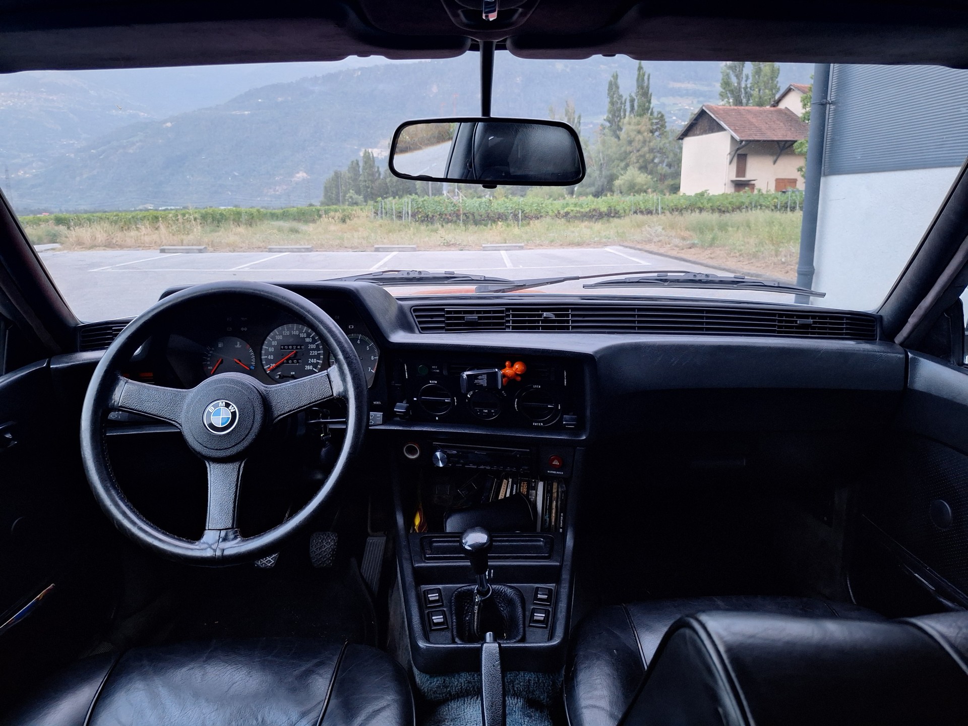 BMW 635csi-image-8