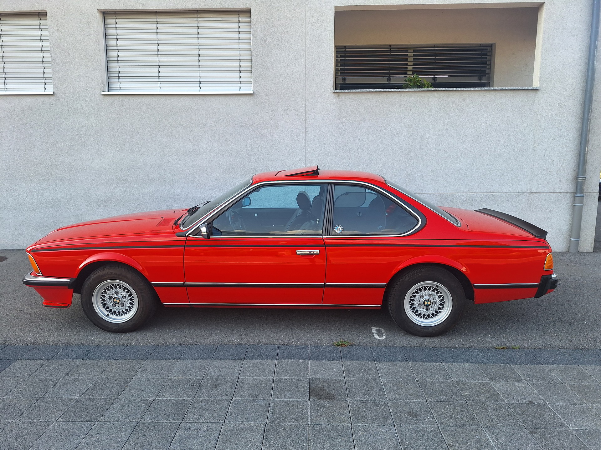 BMW 635csi-image-6