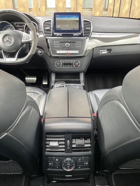 MERCEDES-BENZ GLS 63 AMG 4Matic Speedshift Plus 7G-Tronic-image-19