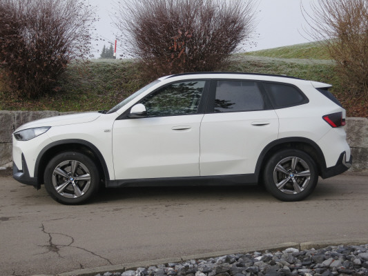BMW X1 xDrive 20d 48V-showroom-element-1