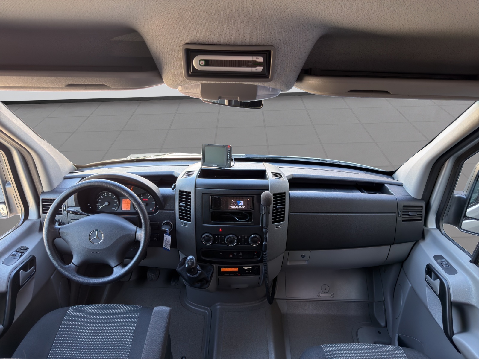 MERCEDES-BENZ Sprinter 315 CDI Lang-image-8