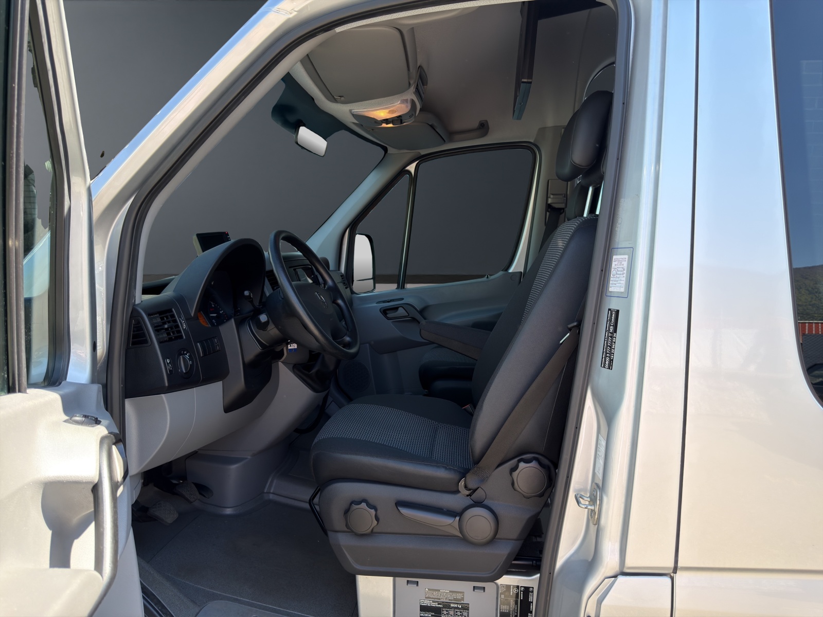 MERCEDES-BENZ Sprinter 315 CDI Lang-image-12