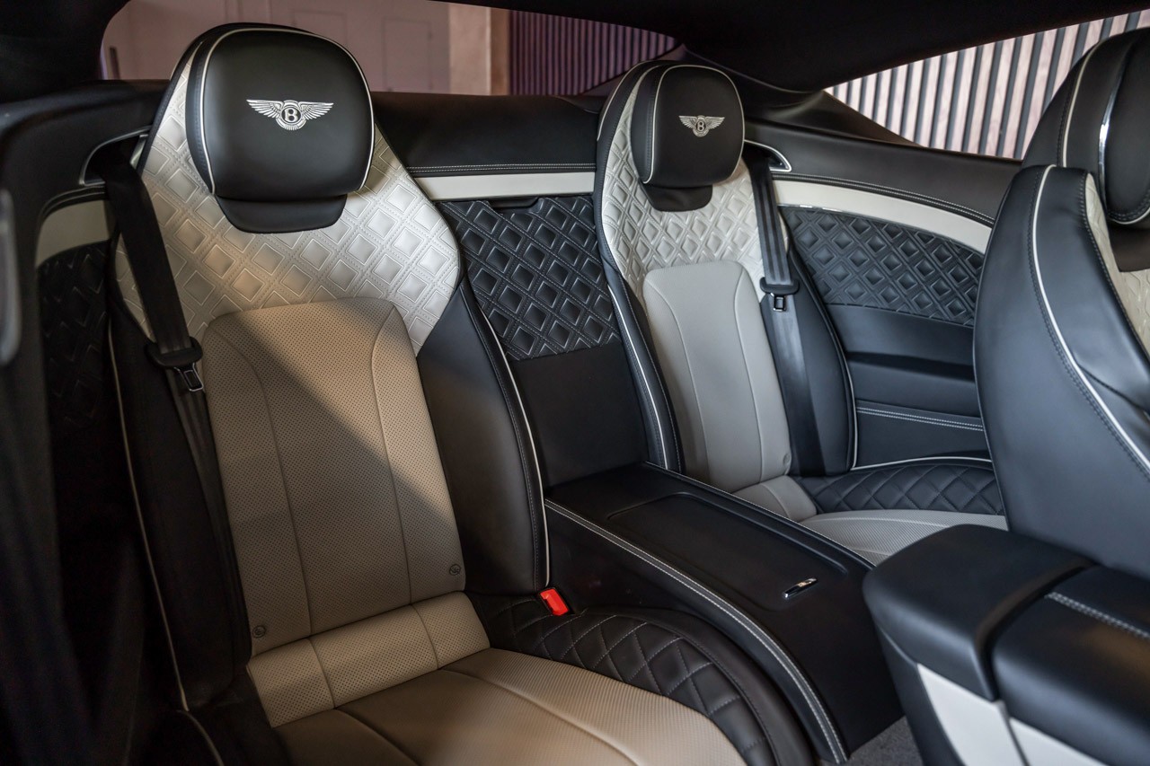 BENTLEY Continental GT 6.0 W12-image-16
