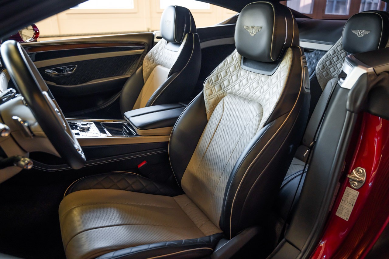 BENTLEY Continental GT 6.0 W12-image-12
