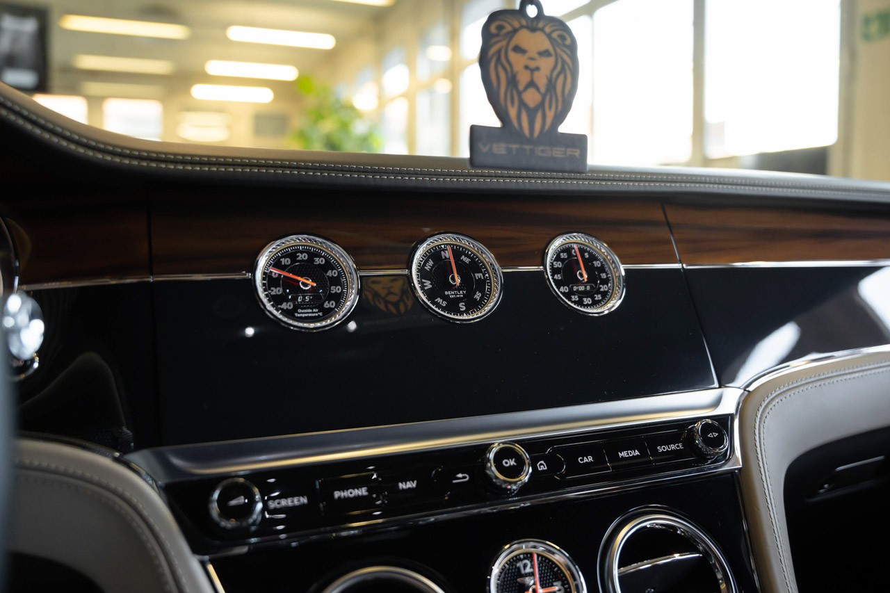BENTLEY Continental GT 6.0 W12-image-22