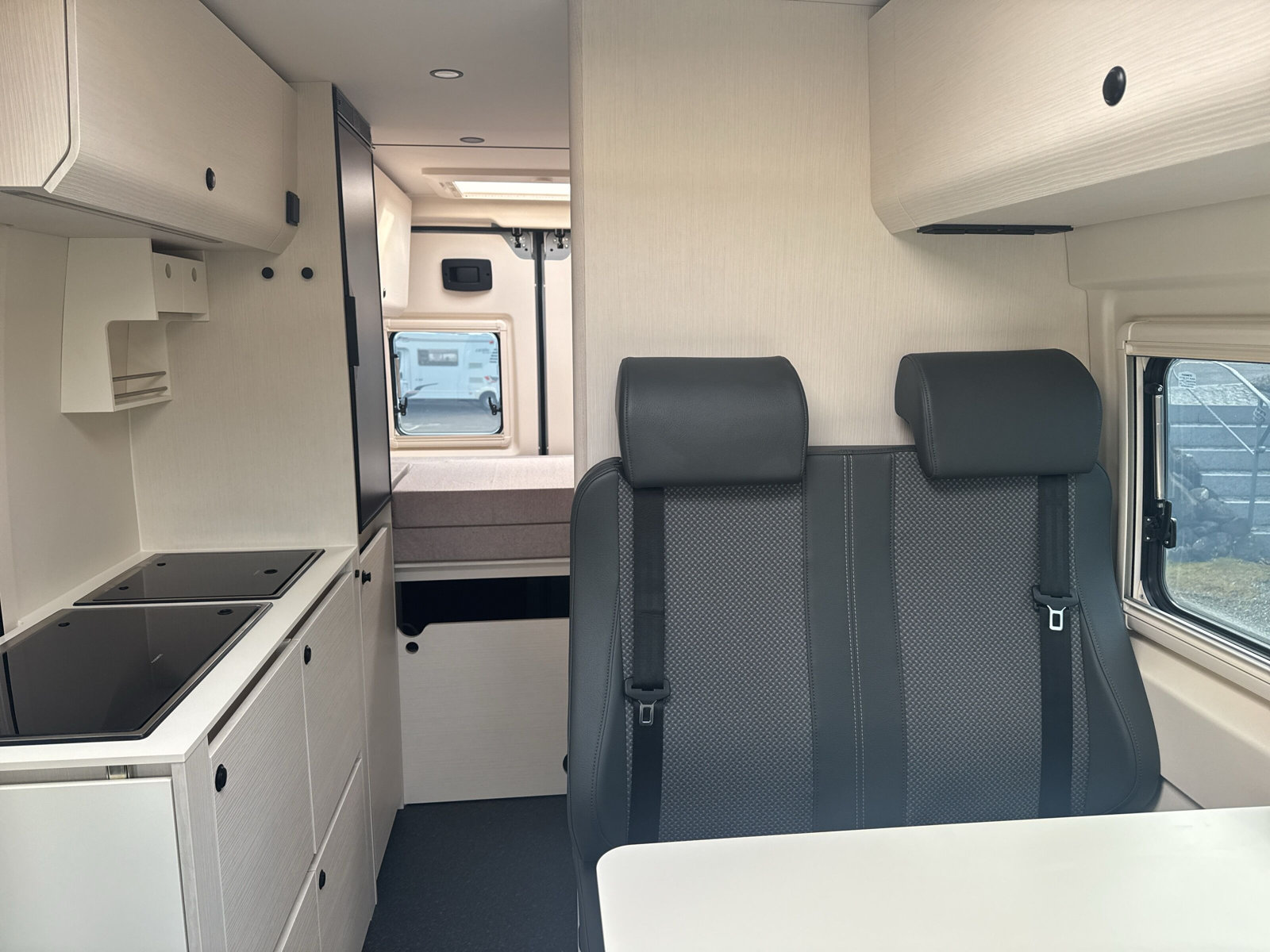 TOURNE MOBIL 6.0 - 180 PS SELECT / Heavy / Automat-image-7