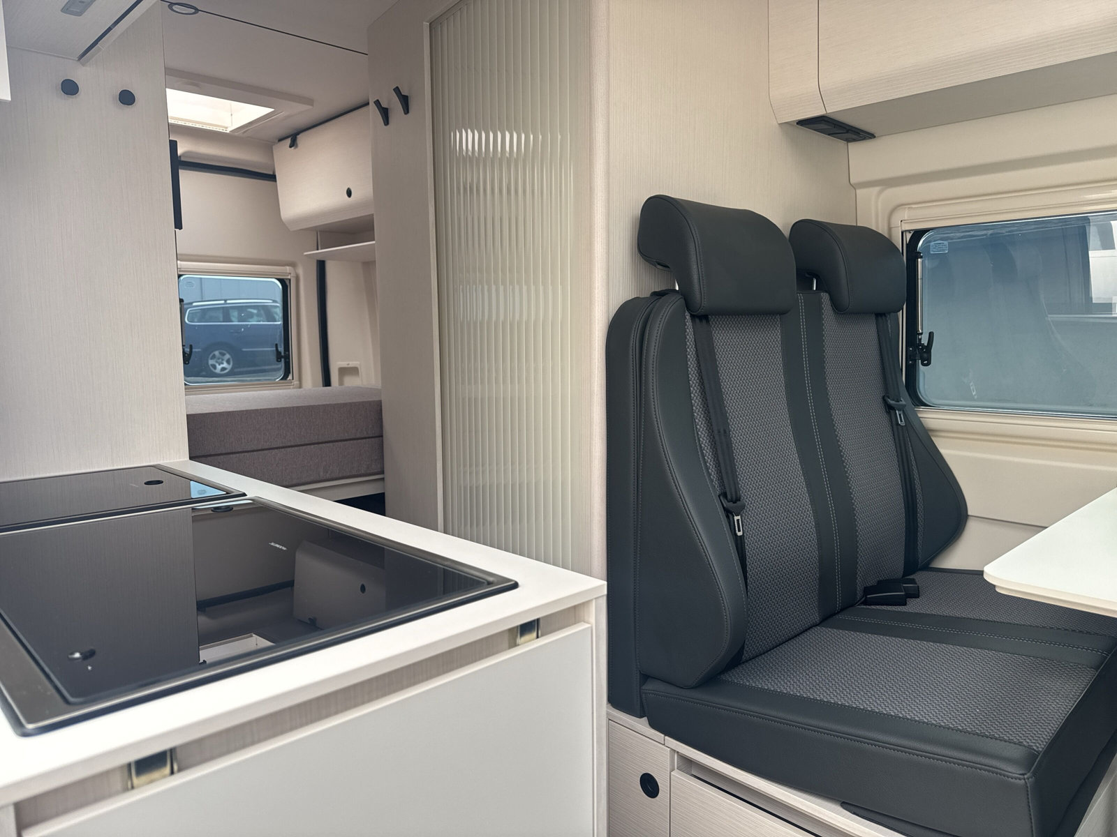 TOURNE MOBIL 6.0 - 180 PS SELECT / Heavy / Automat-image-11