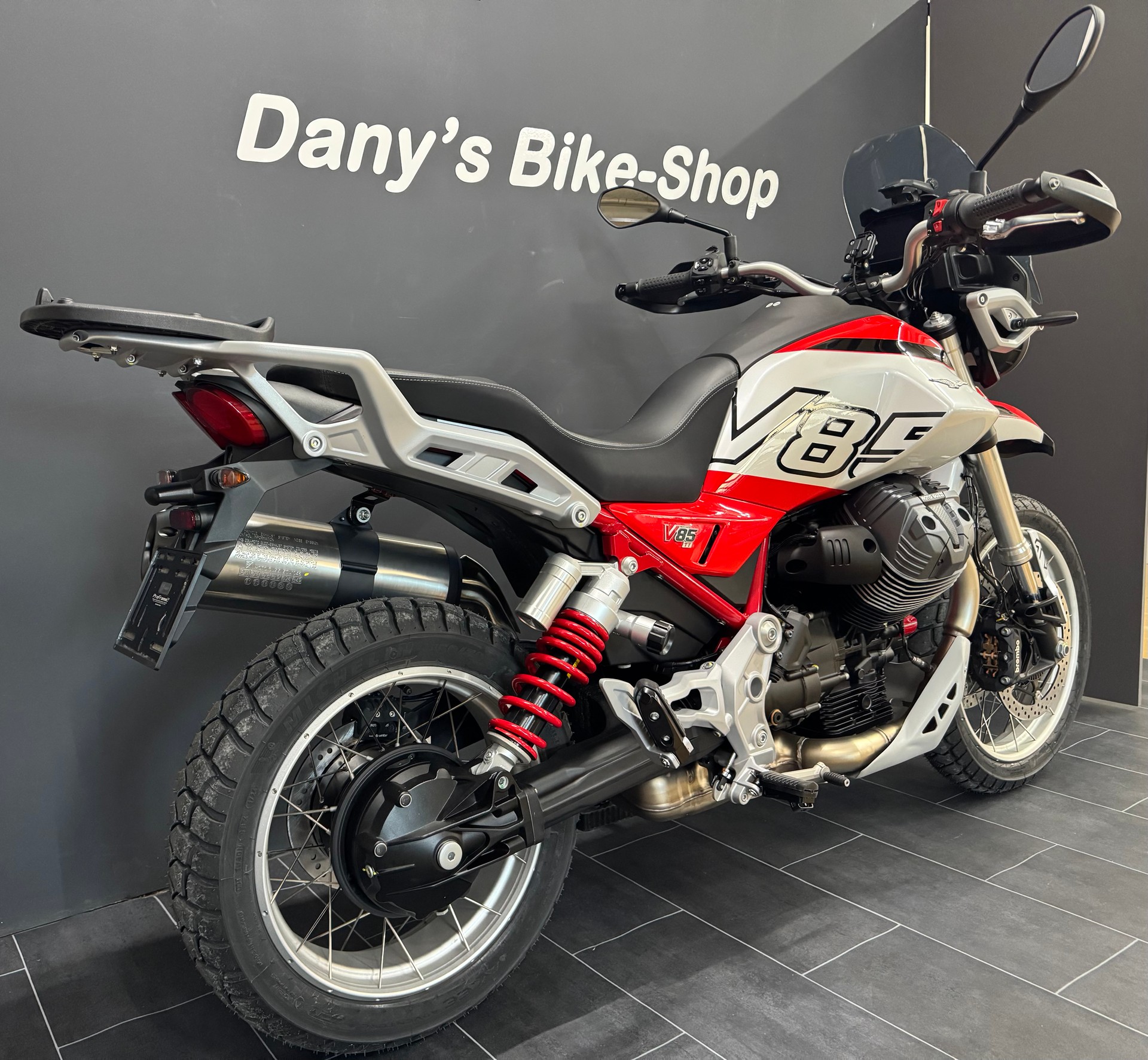 MOTO GUZZI V85 TT E5+ (35kW/59kW)-image-3