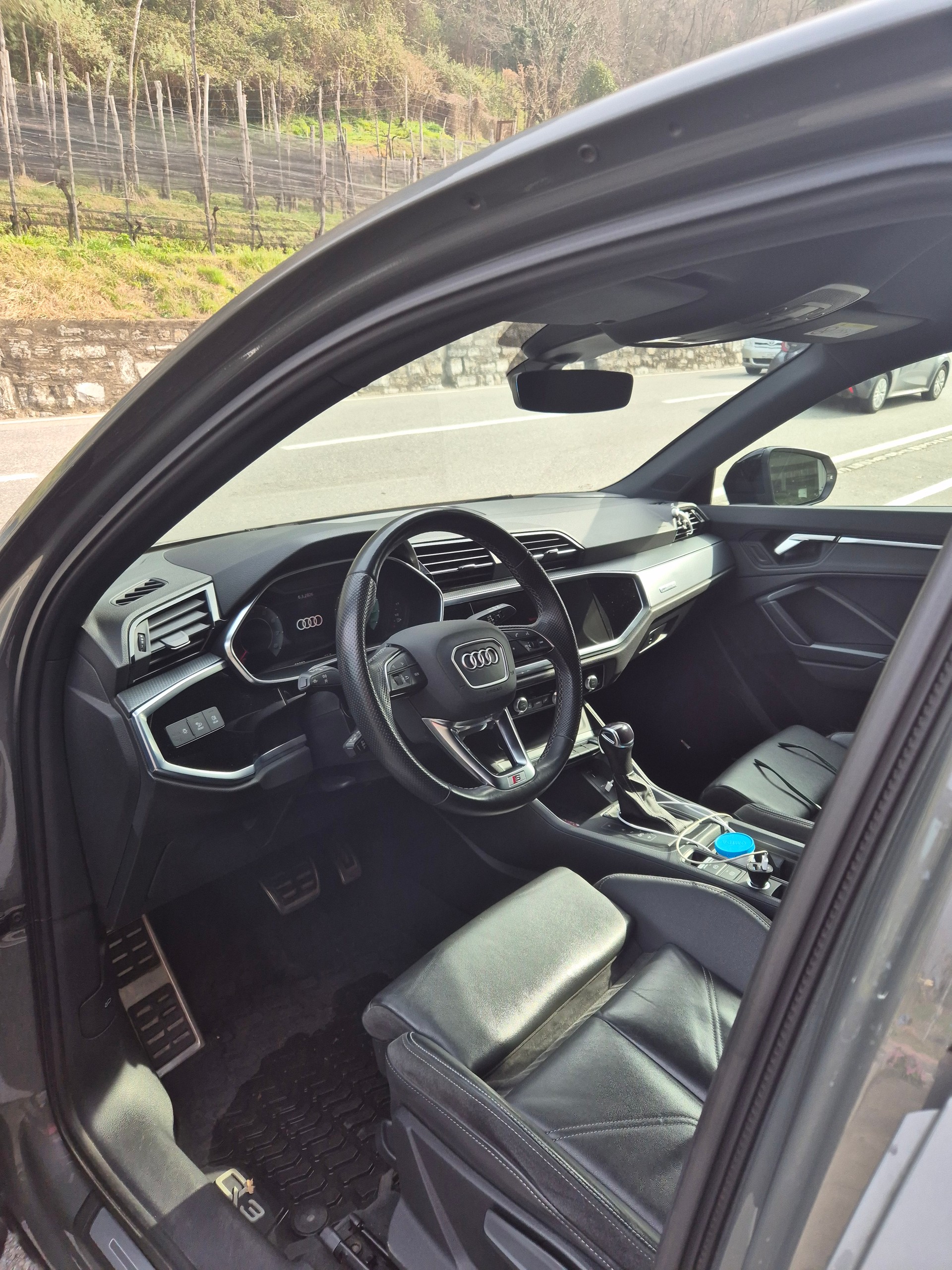 AUDI Q3 Sportback 35 TFSI S line Attraction S-tronic-image-6