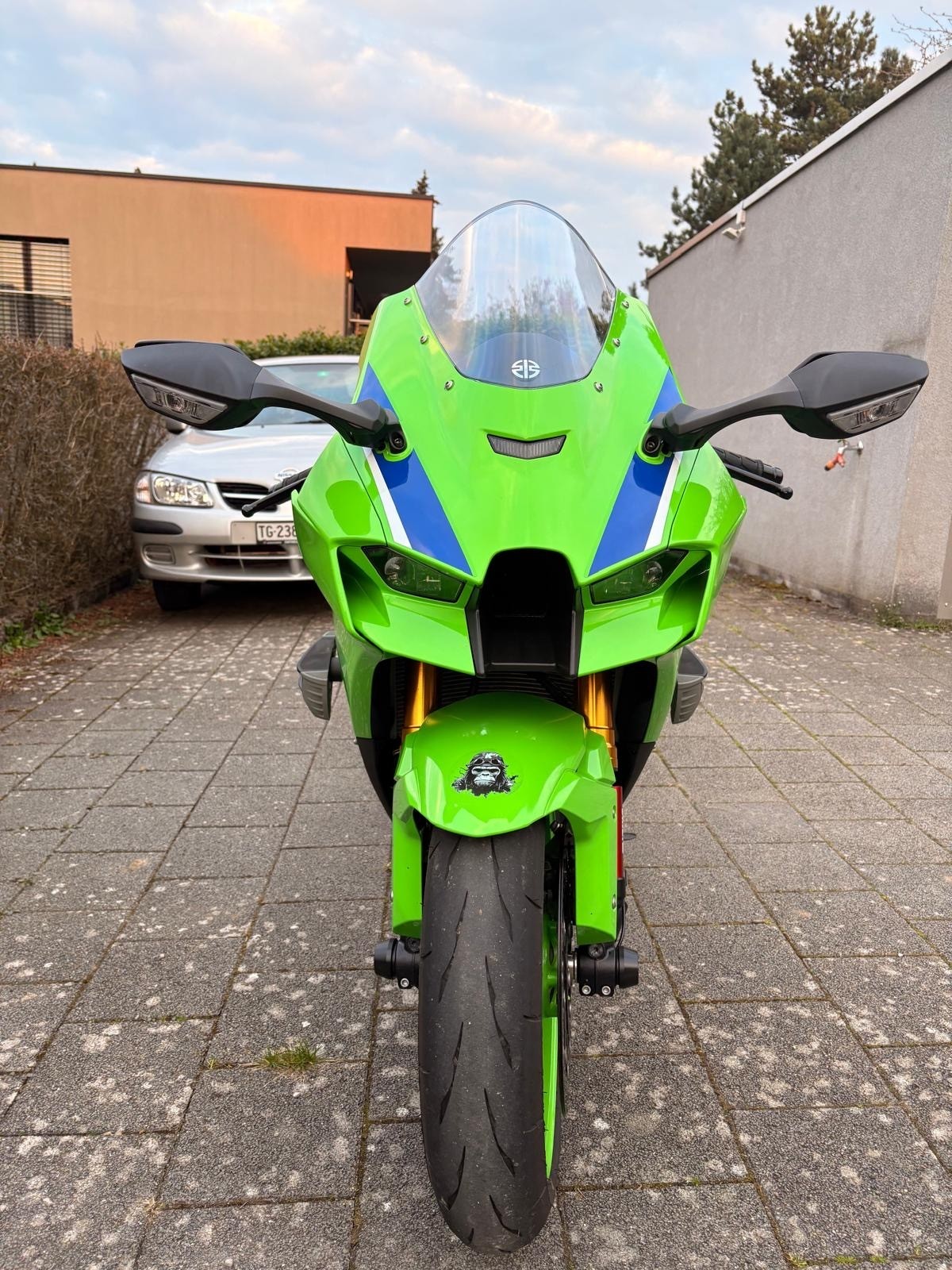 KAWASAKI Ninja ZX-10R 40th Anniversary-image-1