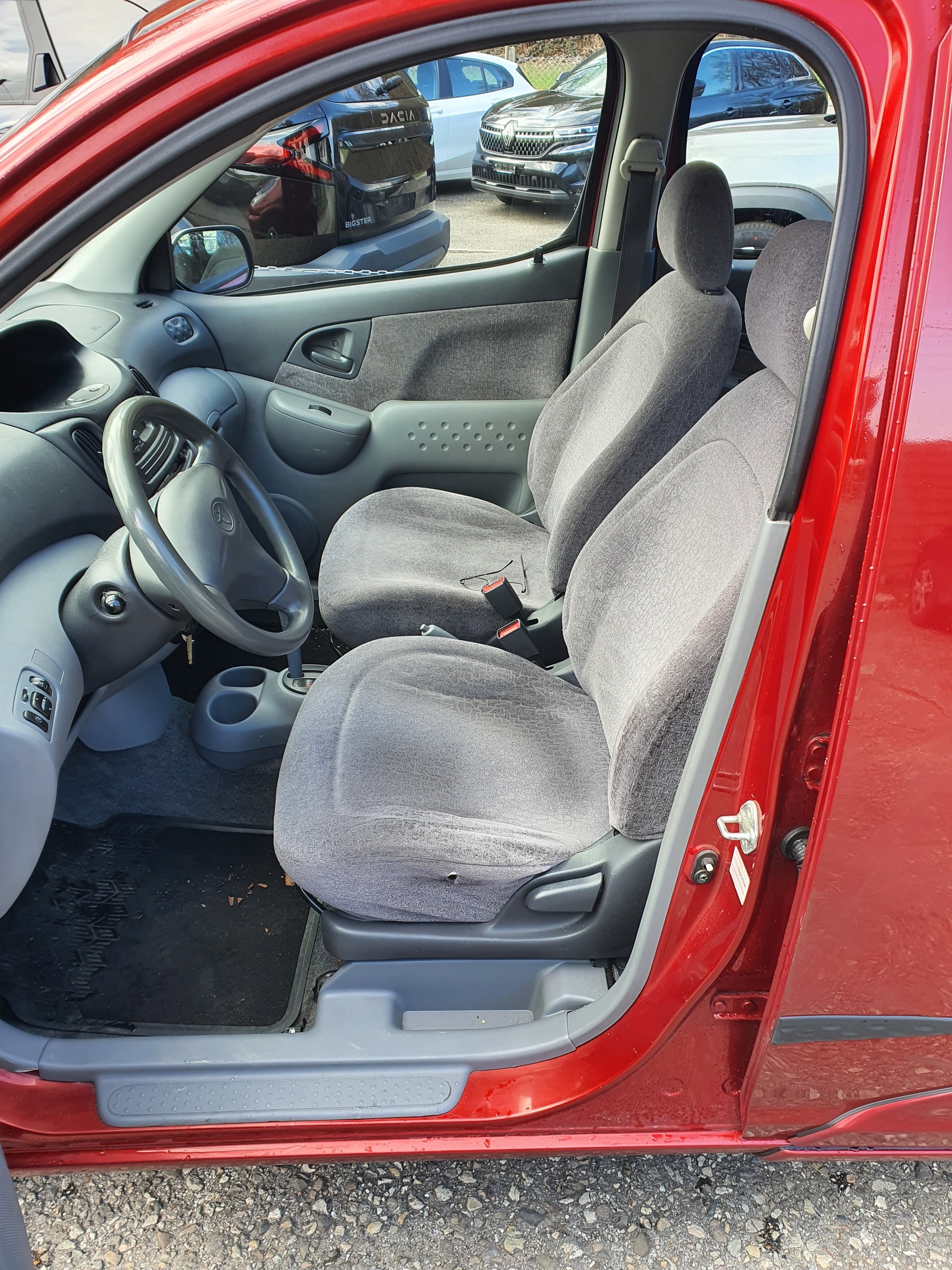 TOYOTA Yaris Verso 1.3 Linea Sol-image-5
